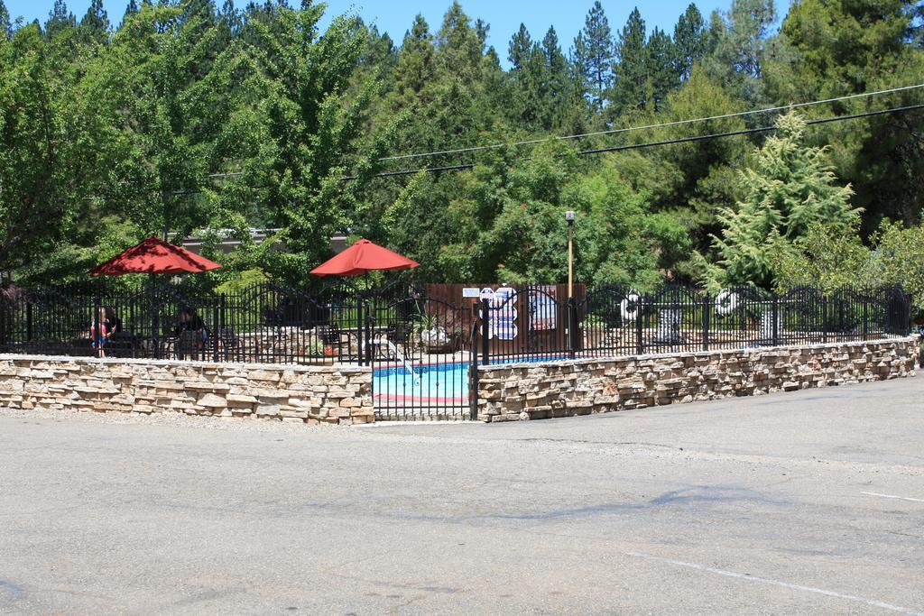 Mother Lode Motel 2*