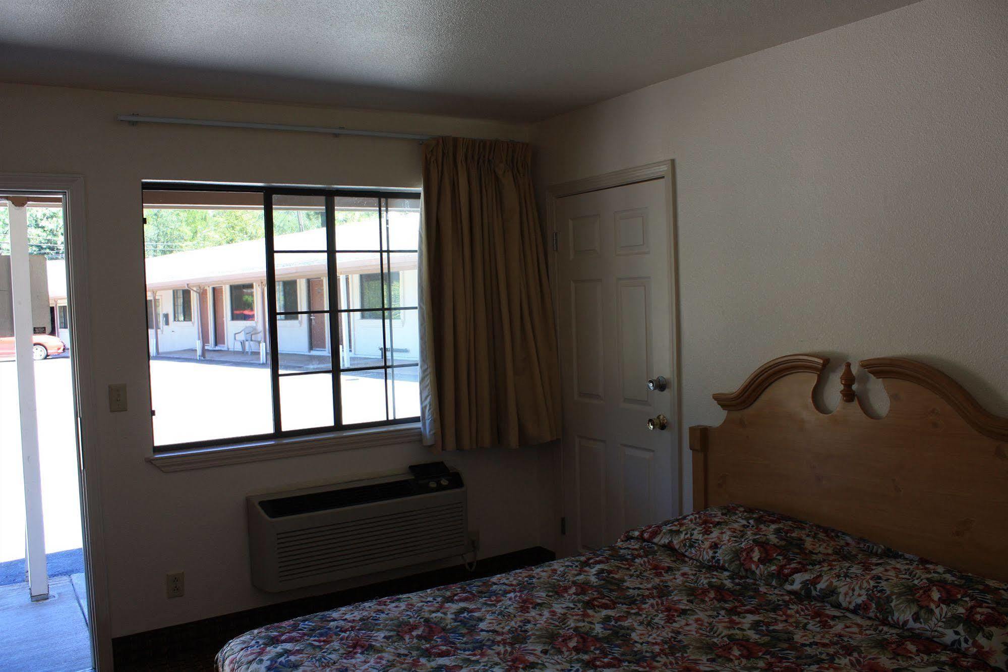 Mother Lode Motel